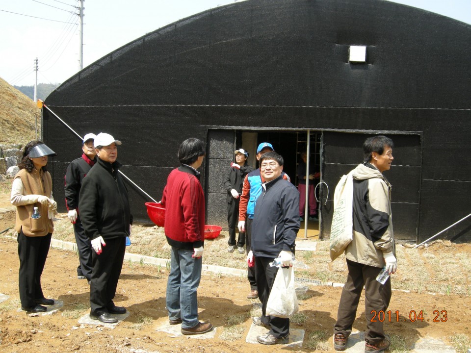 f4b3c27e8777f5f5c8f96e4500e0da53_1467350